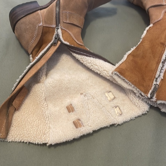 UGG KOOLABURRA size 7” Leather womens boots fully Sherpa lined - Picture 6 of 16